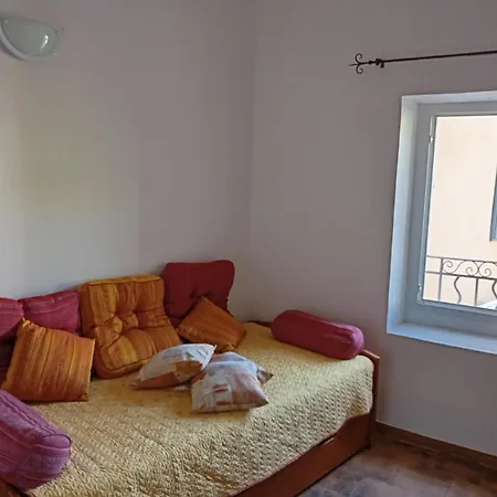 La Maison Des Vendangeurs à * Puisserguier